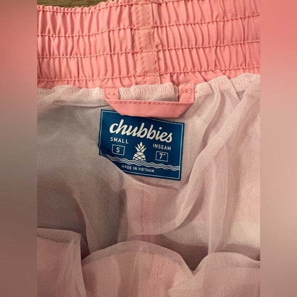 NWOT Chubbies Men’s Classic Swim Trunks in Blue/Pink White Stripe 7” inseam S - Picture 6 of 6